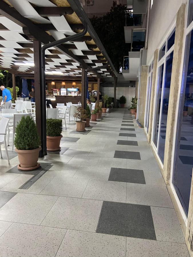 Center Park Hotel Velipojë Exterior foto